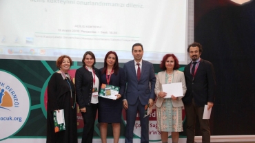 Prof. Dr. Neriman İNANÇ, Sağlıklı Büyüyen Çocuk Kongresi’nde